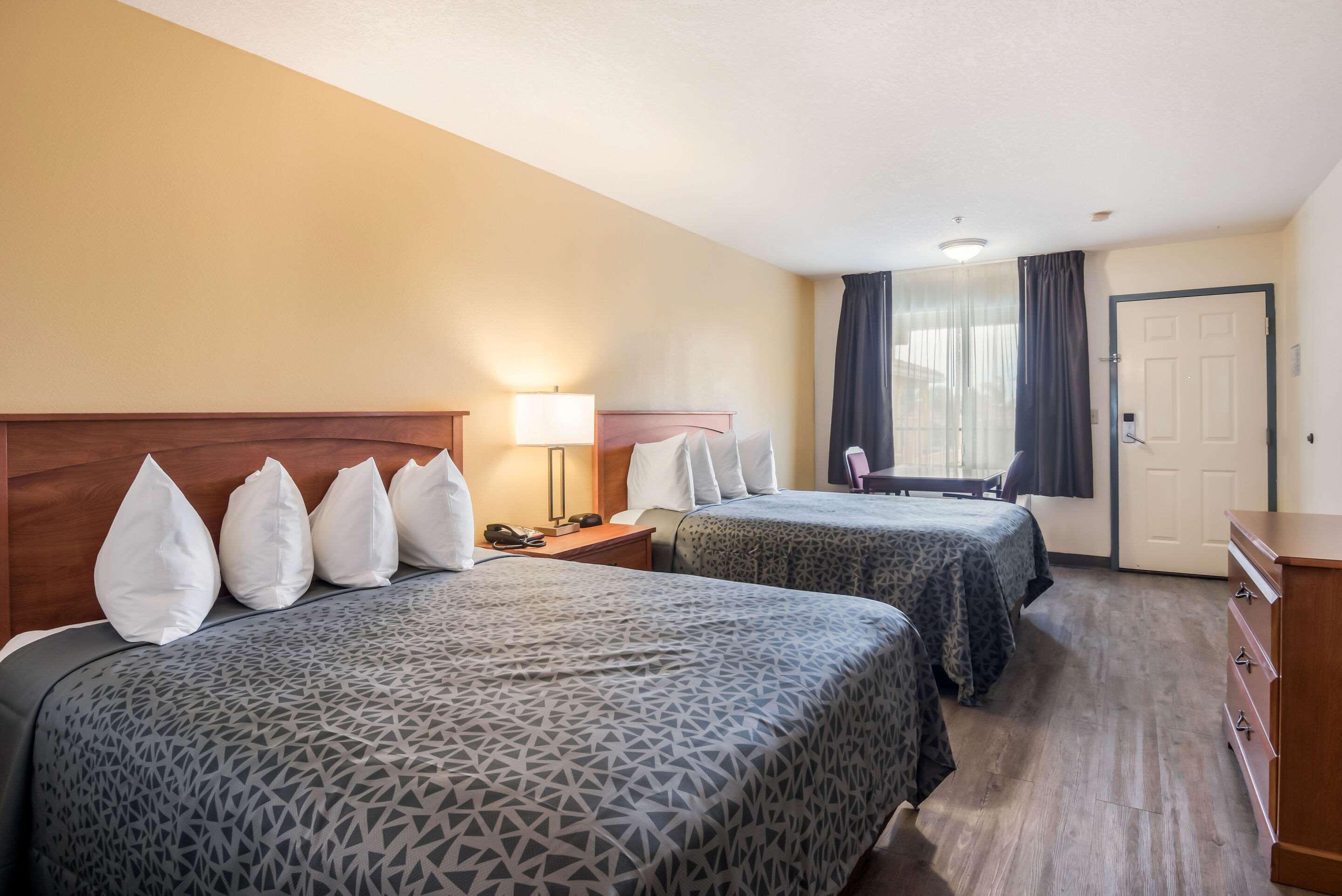 Econo Lodge Inn & Suites Lodi - Wine Country Area Eksteriør bilde