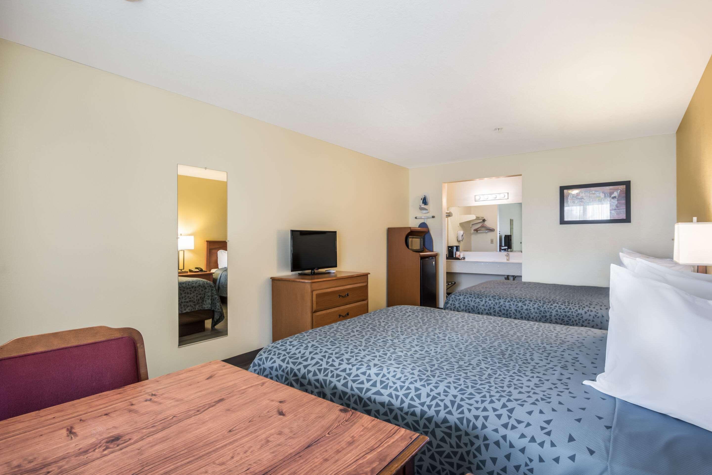 Econo Lodge Inn & Suites Lodi - Wine Country Area Eksteriør bilde