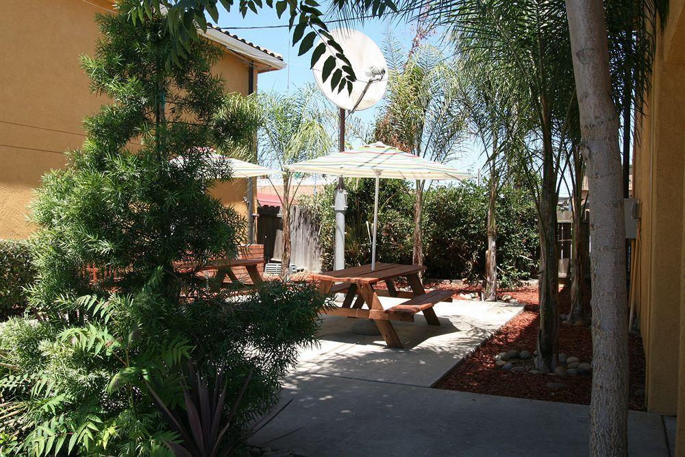 Econo Lodge Inn & Suites Lodi - Wine Country Area Eksteriør bilde