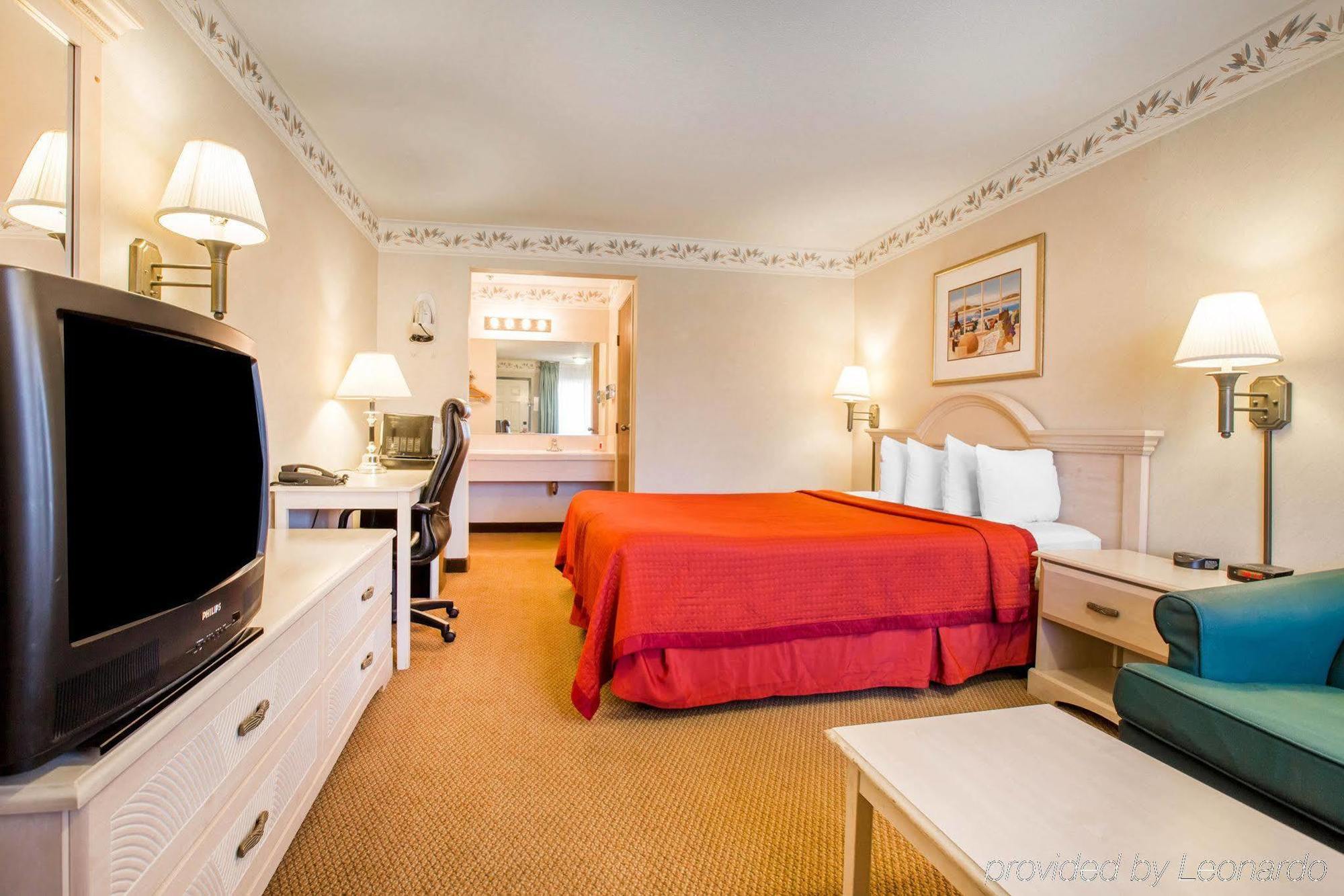 Econo Lodge Inn & Suites Lodi - Wine Country Area Eksteriør bilde