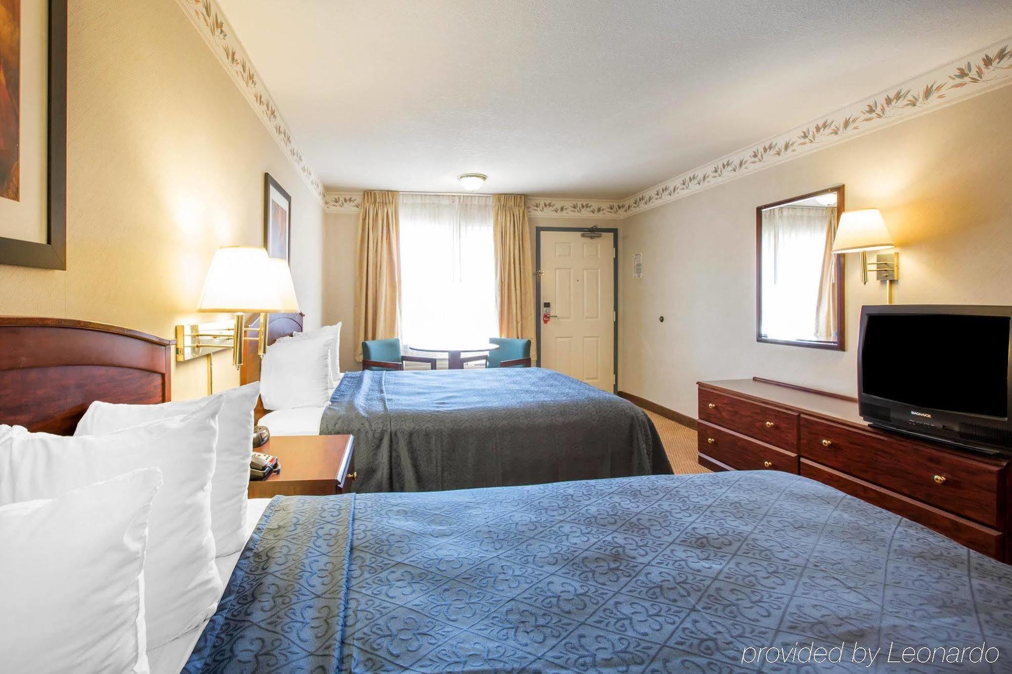 Econo Lodge Inn & Suites Lodi - Wine Country Area Eksteriør bilde