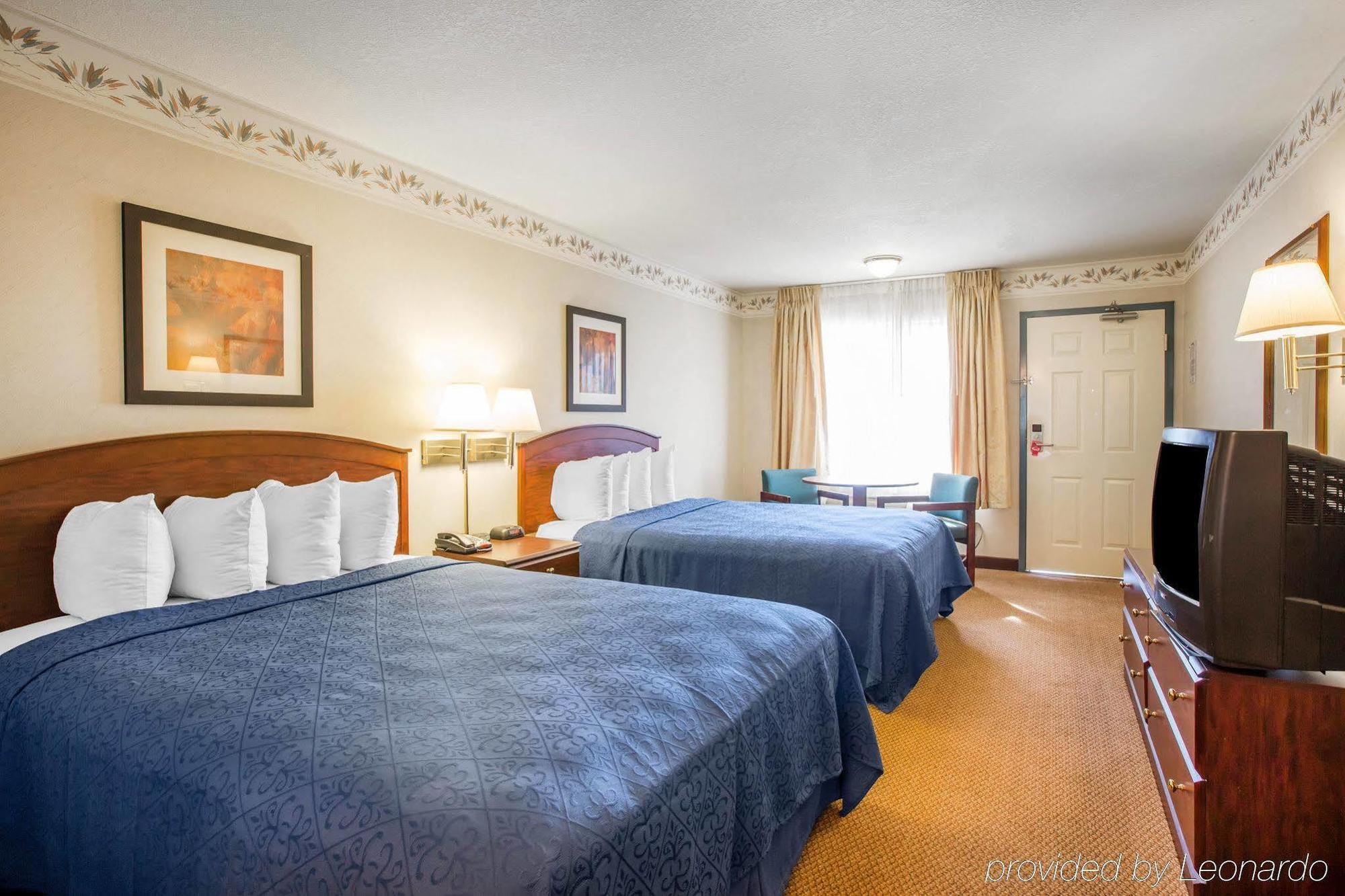 Econo Lodge Inn & Suites Lodi - Wine Country Area Eksteriør bilde
