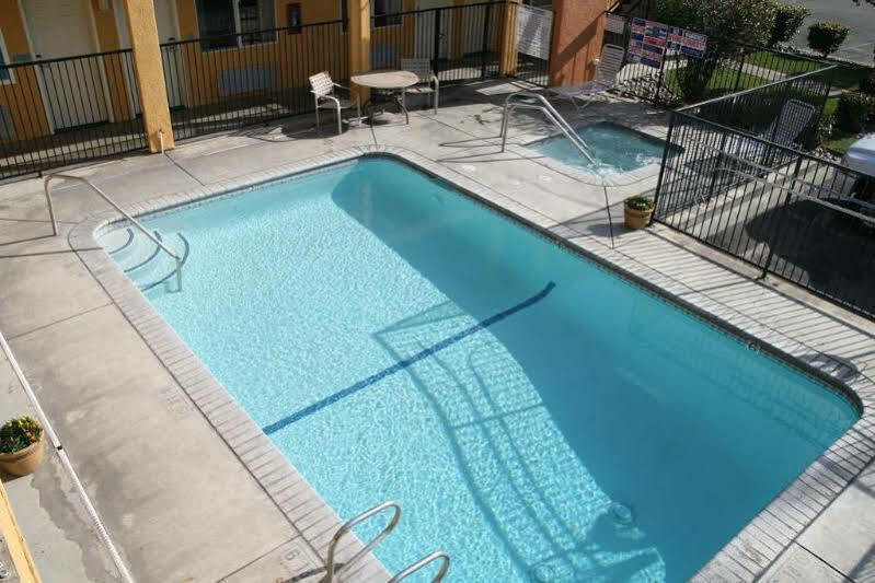 Econo Lodge Inn & Suites Lodi - Wine Country Area Eksteriør bilde